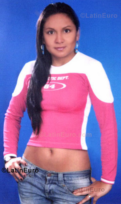 Date this sultry Colombia girl Rocio from Bogota C8825
