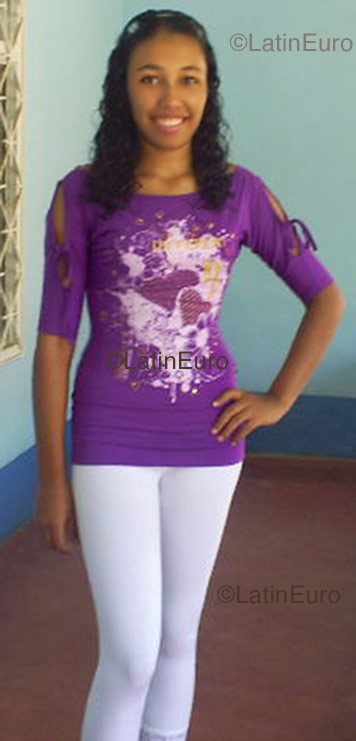 Date this exotic Colombia girl Sonia- from  C8946