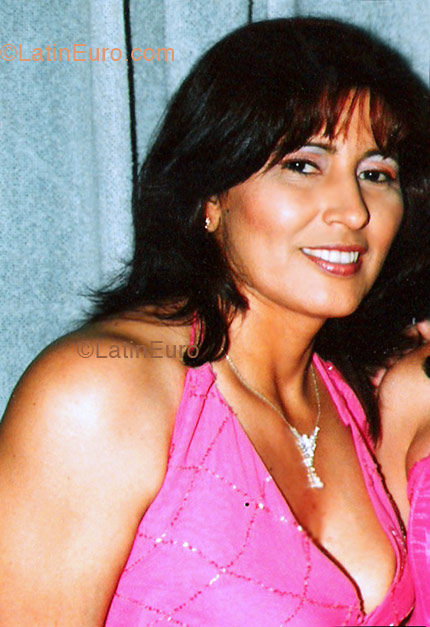 Date this happy Colombia girl Mariela from  C8980