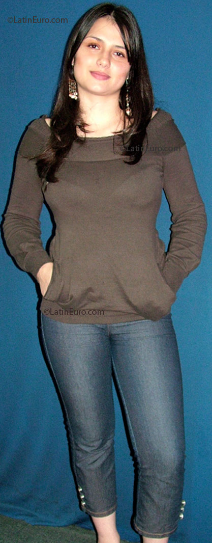 Date this nice looking Colombia girl Leidy from Manizales C9040