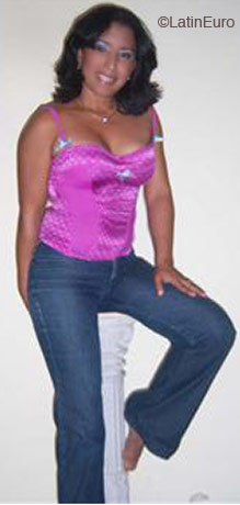 Date this lovely Colombia girl Patricia from Barranquilla C9051