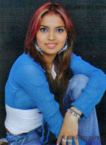 Date this stunning Colombia girl Aiko from Bogota C9072