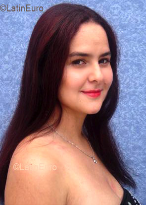 Date this pretty Colombia girl Lucero from  C9124