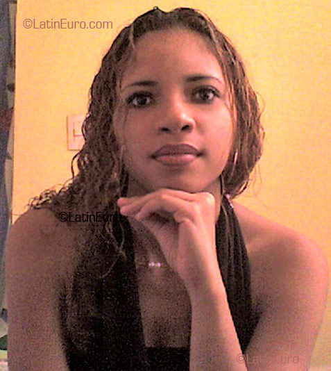 Date this good-looking Colombia girl Jessica from Buenaventura C9126