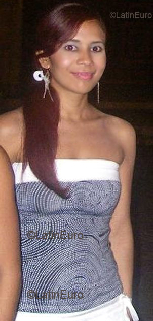 Date this hot Colombia girl Madeleine from Cartagena C9129