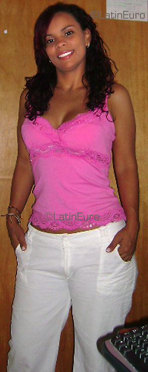 Date this foxy Colombia girl Maria from Cali C9210