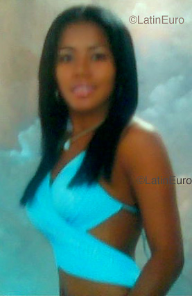 Date this fun Colombia girl Leidy from Cali C9232