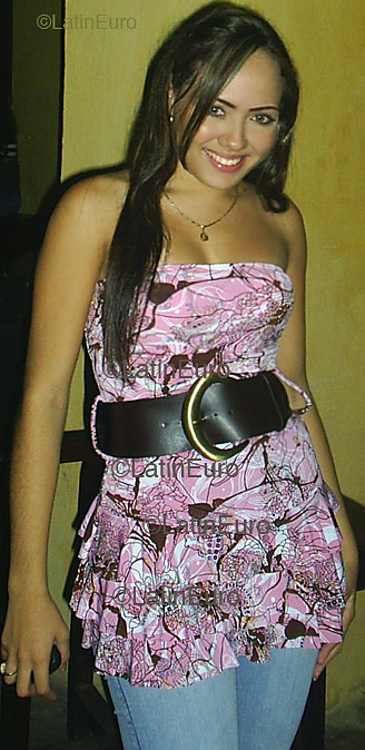 Date this good-looking Colombia girl Julieth from Cartagena C9289