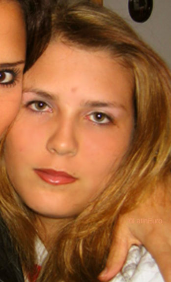 Date this good-looking Colombia girl Carolina from Cali C9440
