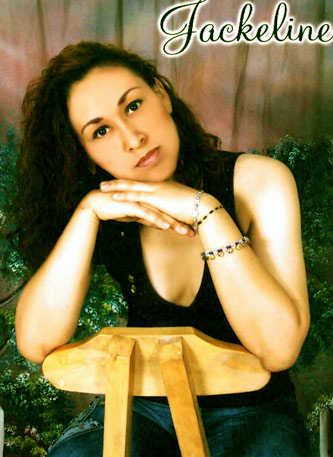 Date this voluptuous Colombia girl Jackeline from  C9455