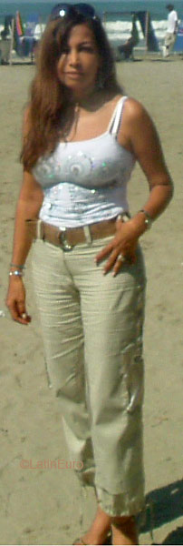 Date this sultry Colombia girl Nelly from Cali C9457