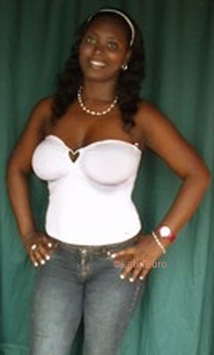 Date this good-looking Colombia girl Nelsy from Cali C9592