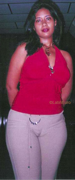 Date this tall Colombia girl Yajaira from Barranquilla C9652
