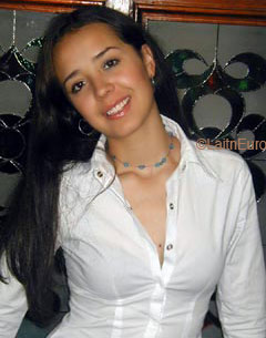 Date this hard body Colombia girl Salma from Bogota C9671
