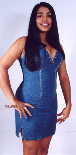 Date this beautiful Colombia girl Alejandra from Cali C9753