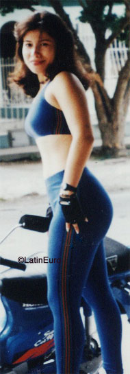 Date this cute Colombia girl Lourdes from Barranquilla C9883