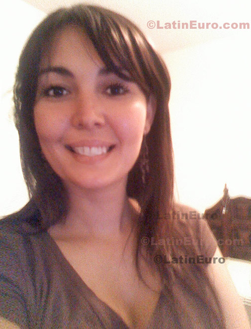 Date this voluptuous Mexico girl Sandra from Guadalajara N-1005