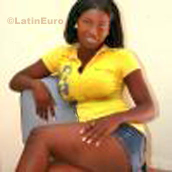 Date this young Dominican Republic girl Carolina from Santo Domingo N-1007