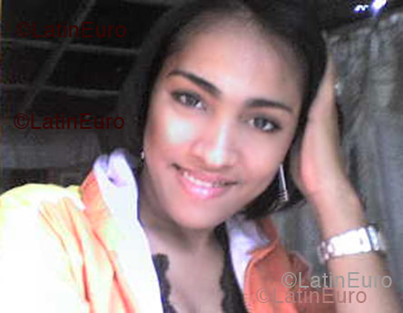 Date this passionate Dominican Republic girl Karen from San Critobal  N-101