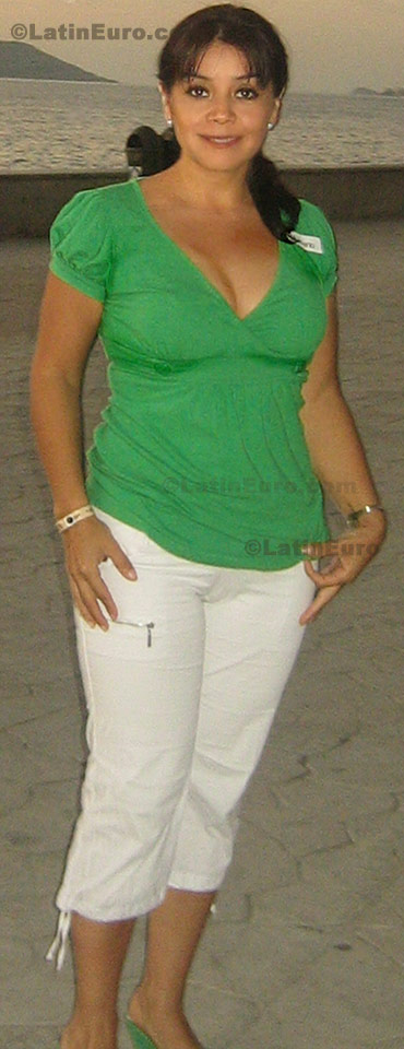 Date this cute Mexico girl Cristina from Tepic N-1104