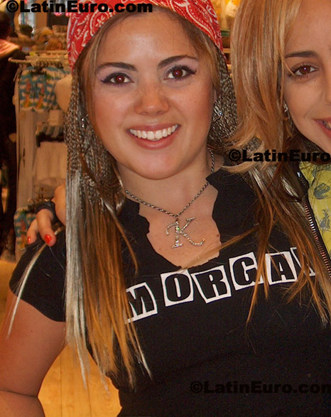 Date this georgeous Any Country girl Karina from Guadalajara N-1146