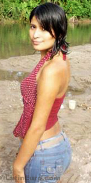 Date this delightful Peru girl Ana from Lima N-1286