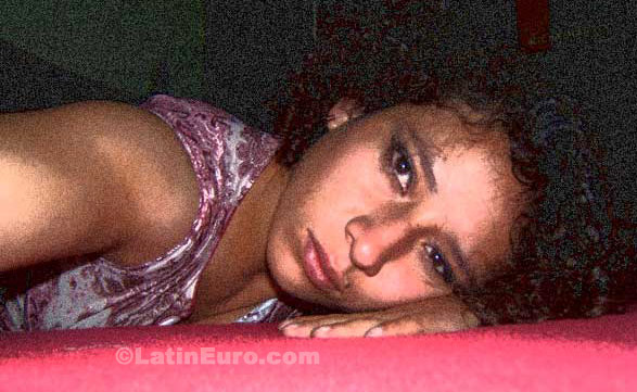 Date this attractive Any Country girl Vanessa from Cusco N-1290