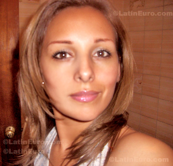 Date this cute Peru girl Angela from Lima N-1306