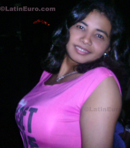 Date this funny Dominican Republic girl Juana from Mao N-1346