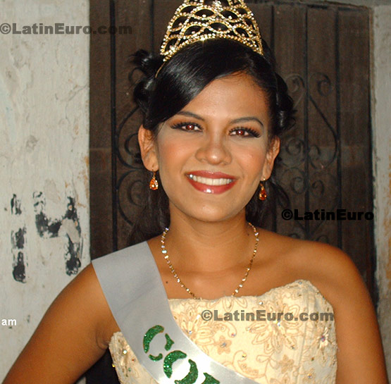 Date this cute Mexico girl Lucy from Zacatepec N-1371