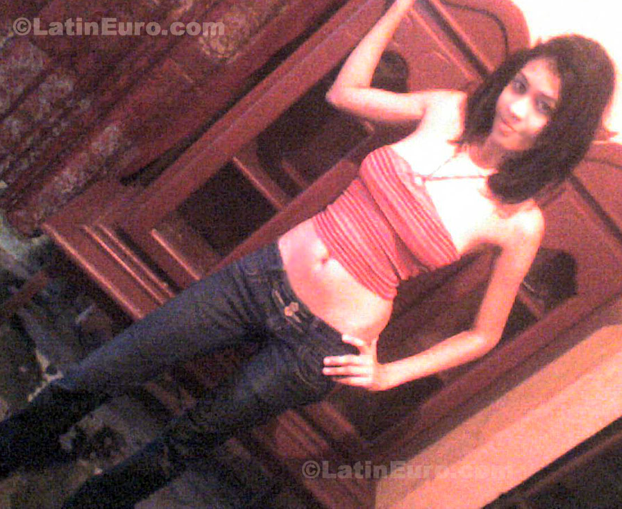 Date this pretty Dominican Republic girl Pamela from San Cristobal N-1419