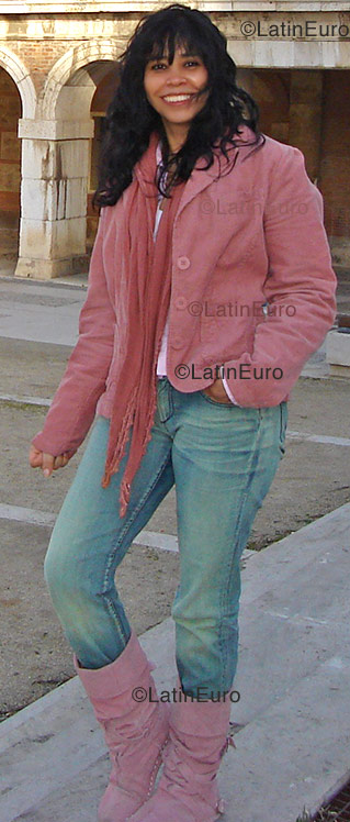 Date this pretty Spain girl Zeny from  N-153