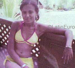 Date this nice looking Dominican Republic girl Any from Santiago N-154