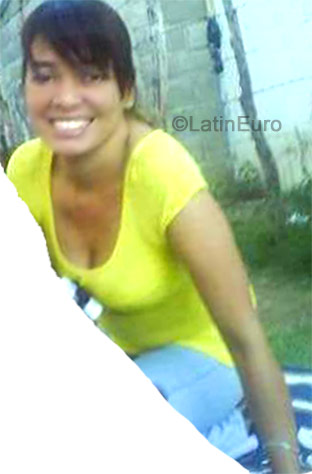 Date this lovely Dominican Republic girl Chantal from Santo Domingo N-1574