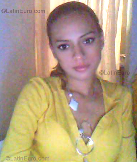 Date this sensual Dominican Republic girl Chanel from Santiago N-1618
