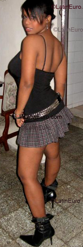 Date this sensual Dominican Republic girl Jairin from Santo Domingo N-19