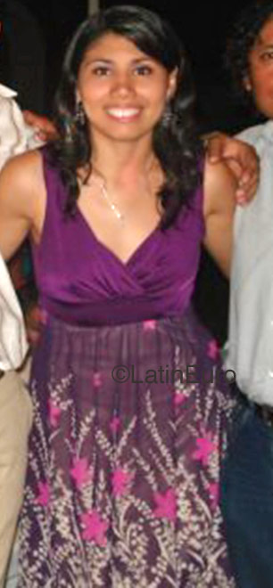 Date this good-looking Mexico girl Emma from Merida N-244