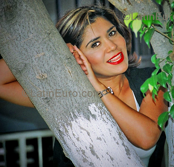 Date this voluptuous Mexico girl Nancy- from  N-275