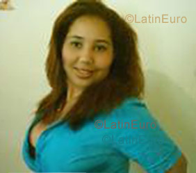 Date this gorgeous Dominican Republic girl Francisca from Santiago N-297