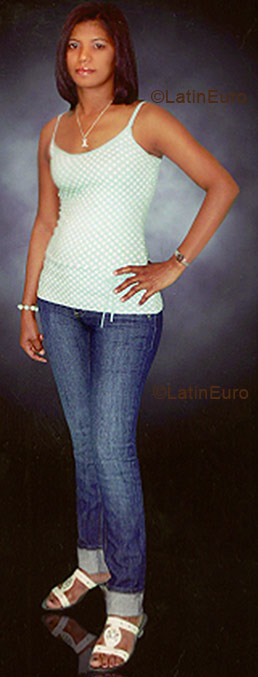 Date this beautiful Dominican Republic girl Gladys from Santiago N-31