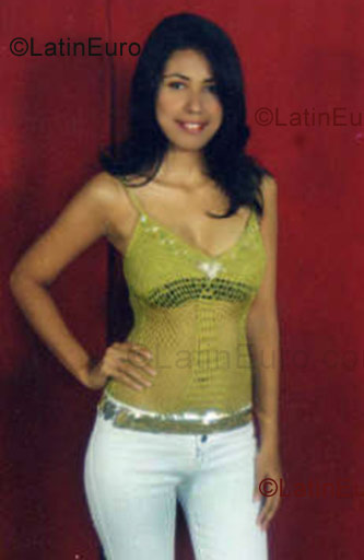 Date this voluptuous Honduras girl Dinora from San Pedro Sula N-363