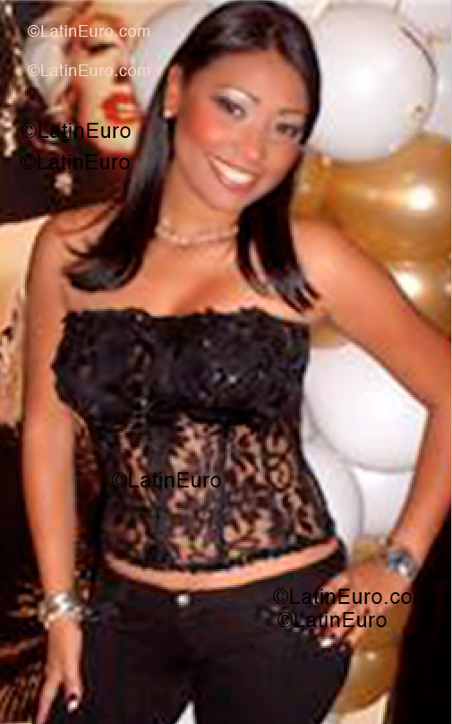 Date this young Dominican Republic girl Angela from Santo Domingo N-40