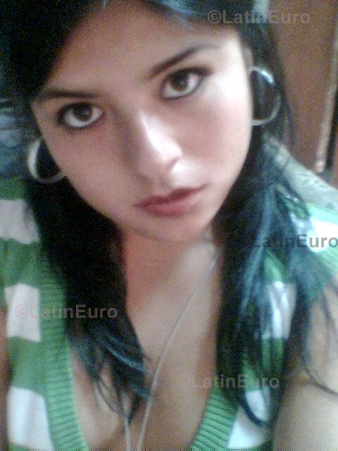 Date this sensual Peru girl Maria from Lima N-433