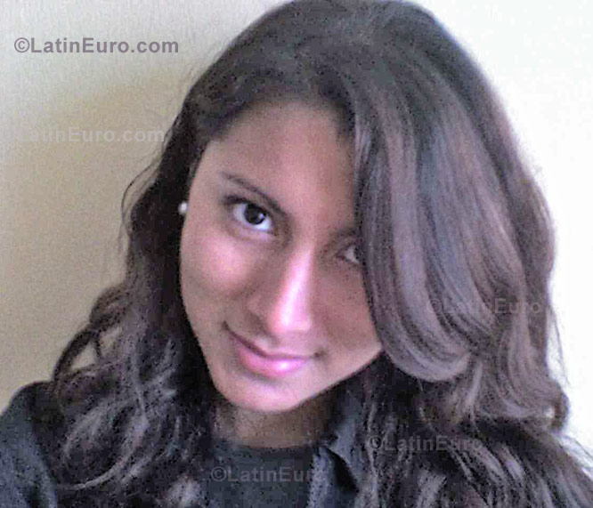 Date this tall Peru girl Alicia from Lima N-439