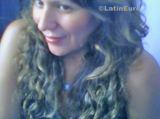 Date this voluptuous Peru girl Blanca from Lima N-446
