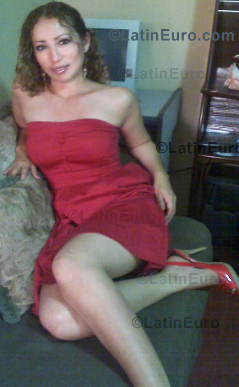 Date this hot Honduras girl Eugenia from  N-518