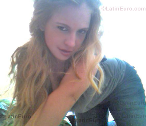 Date this georgeous Venezuela girl Melissa from  N-547