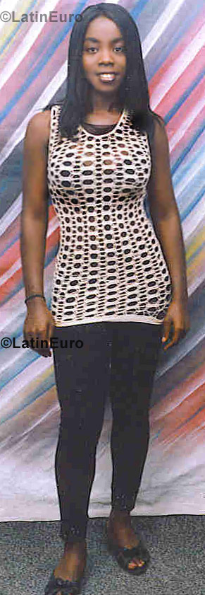 Date this fun Any Country girl Fabiloa from  N-623