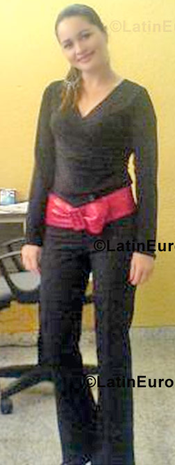 Date this beautiful Honduras girl Brenda from San Pedro Sula N-663