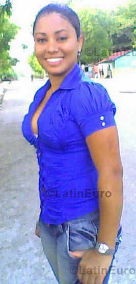 Date this cute Any Country girl Yinet from Santo Domingo N-694